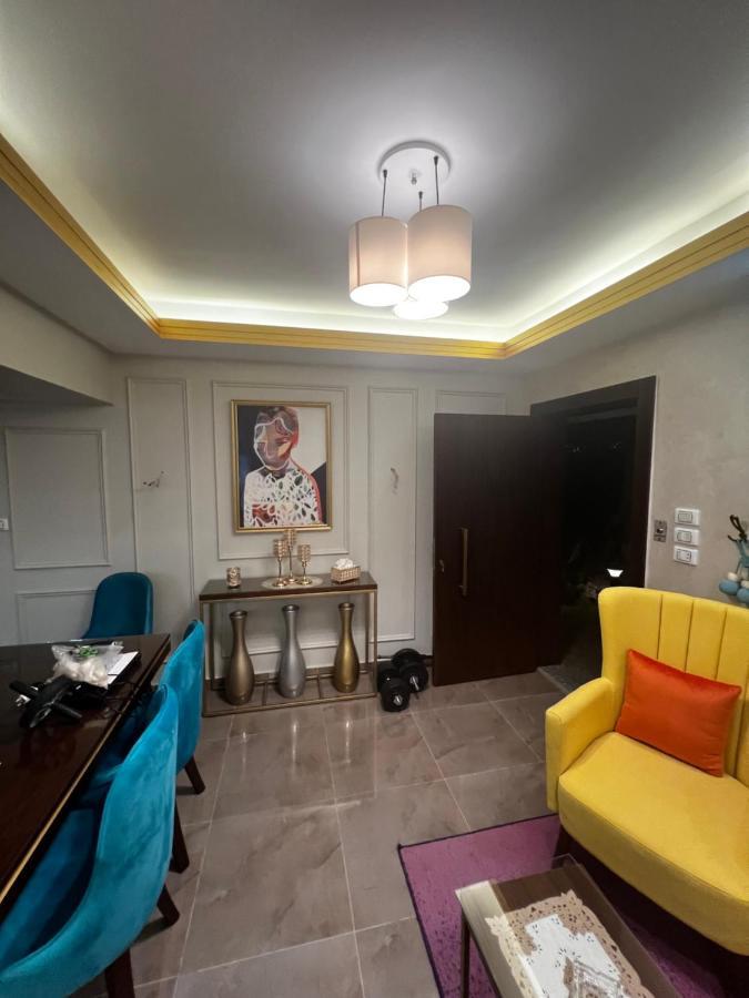 Luxury Flat With Garden And Private Entrance شقة فاخرة بحديقة و مدخل خاص القاهرة المظهر الخارجي الصورة