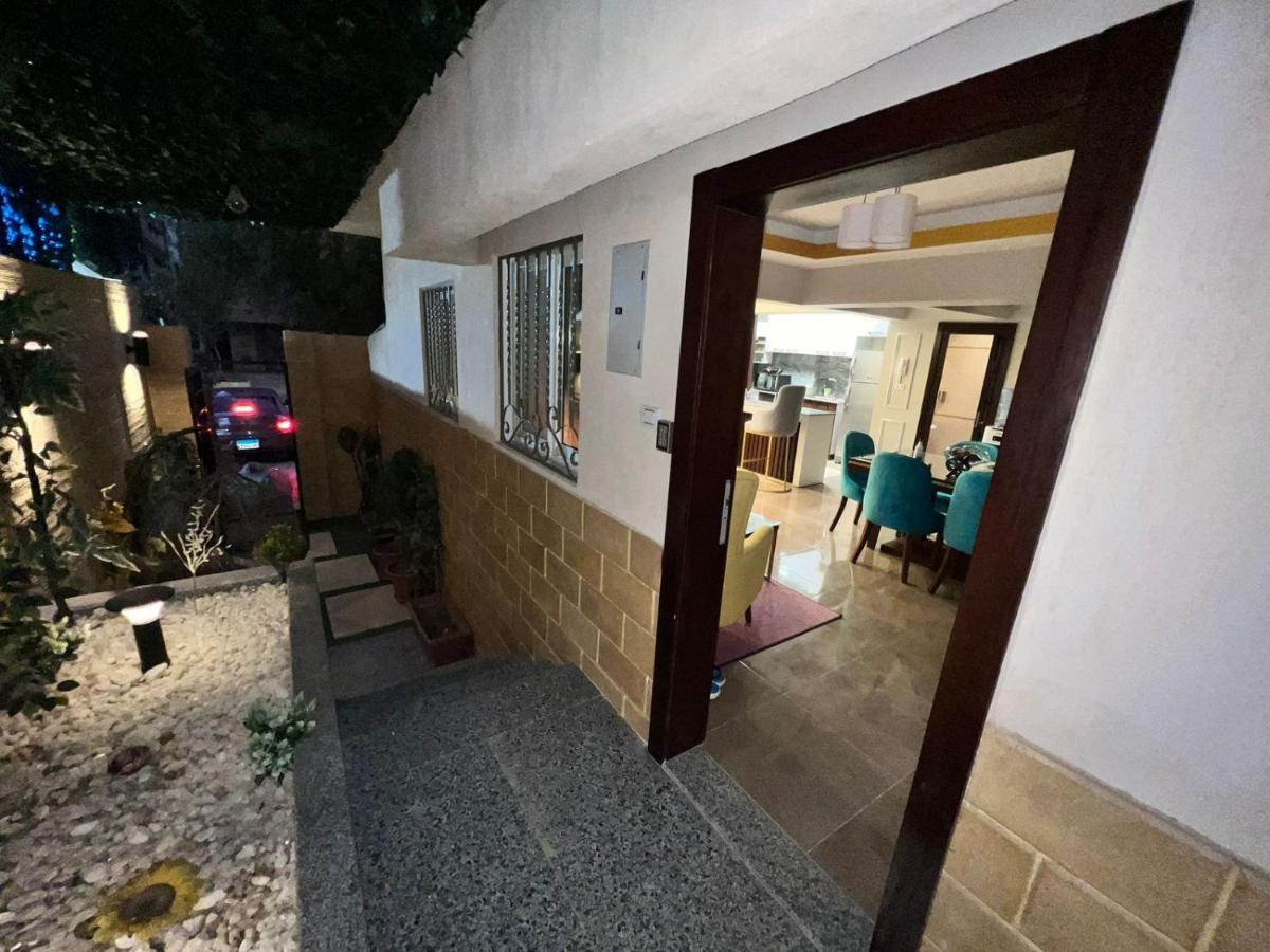 Luxury Flat With Garden And Private Entrance شقة فاخرة بحديقة و مدخل خاص القاهرة المظهر الخارجي الصورة